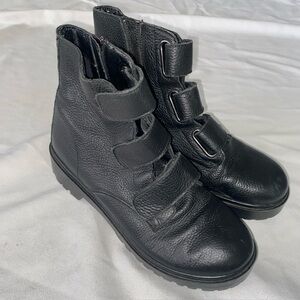 Steve Madden Women's Wayne US 9 Leather Black  Strappy Moto Biker Boots